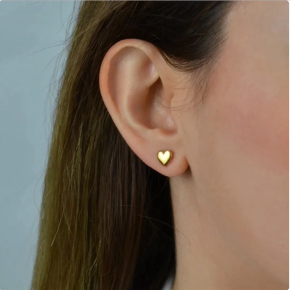 Small Dainty Heart Stud Earrings - Picture 2 of 3